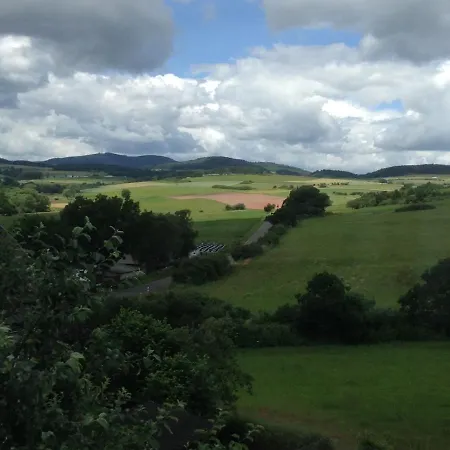 度假居 Spacious In Neukirchen With Forest Near *